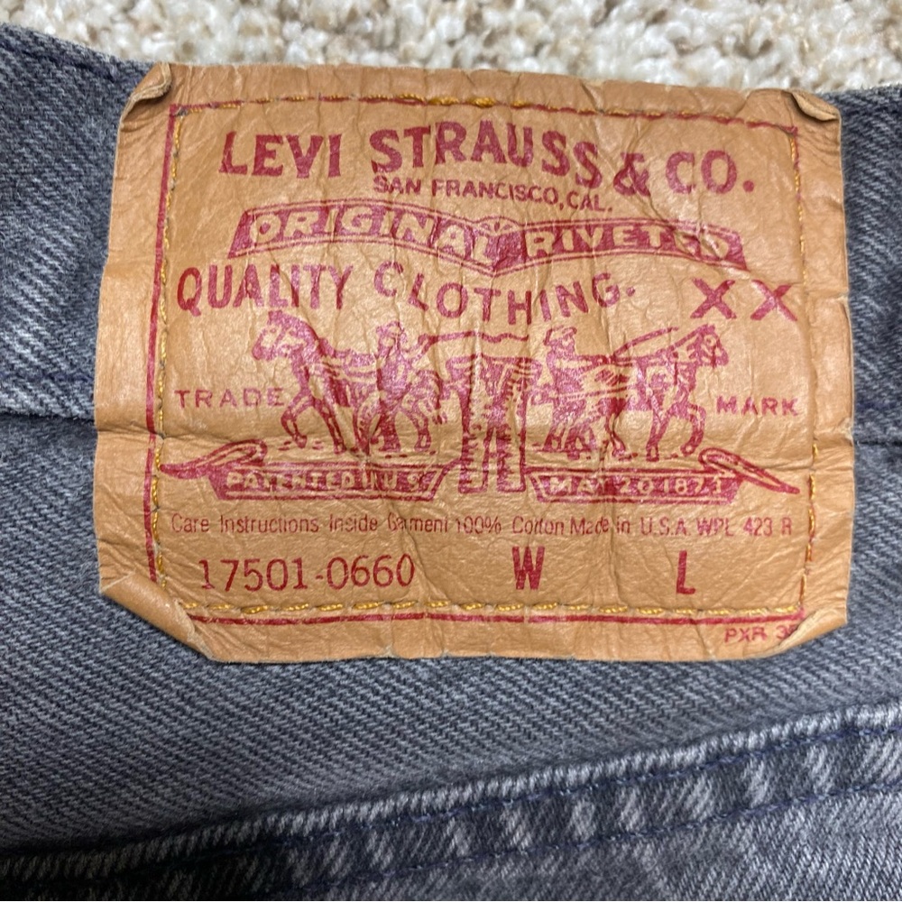 Vintage Levi’s 501 Cut-Off Denim High Waisted Shorts Black Gray - Picture 6 of 9